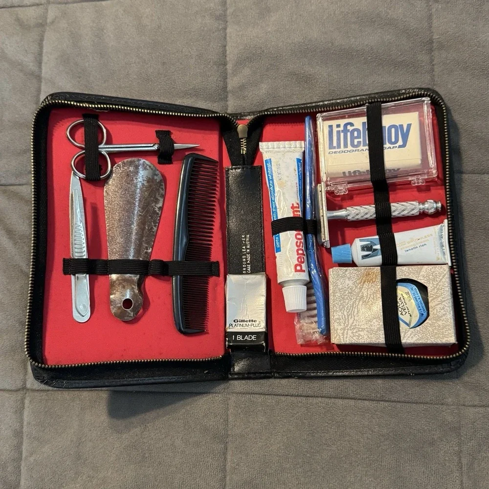 Vintage Dopp‎ Men's Black Leather Travel Grooming Kit Case